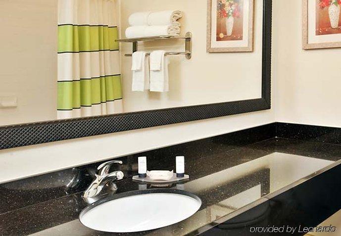 Comfort Inn & Suites Тексас Сити Стая снимка